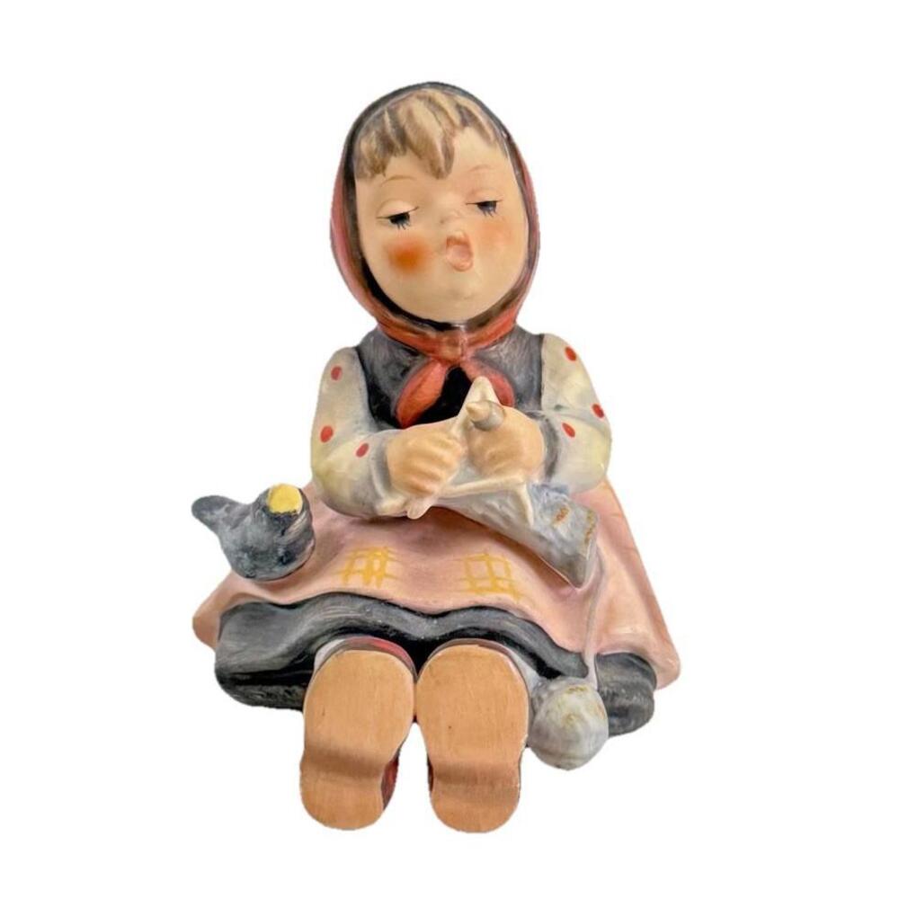 Vintage Figurine Hummel #69 "Happy Pastime" 1960-72 3 1/4" inches